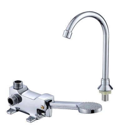 Hospitals use Cold and hot wateHigh quality automatic water slow open tap brass foot pedal faucet bathroom accessories water tap